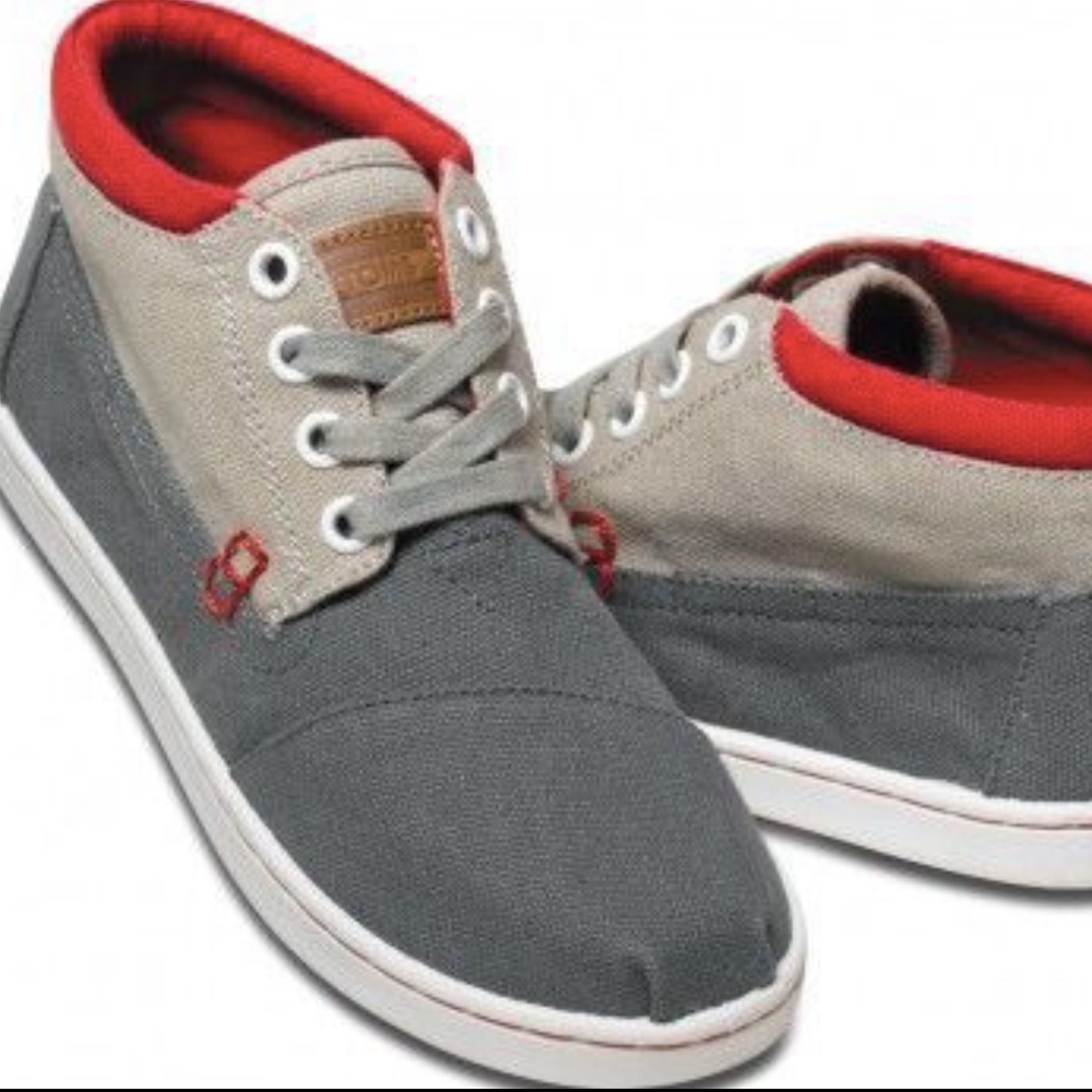 Tom's Youth Grey Color Block Botas Size 3.5 NIB